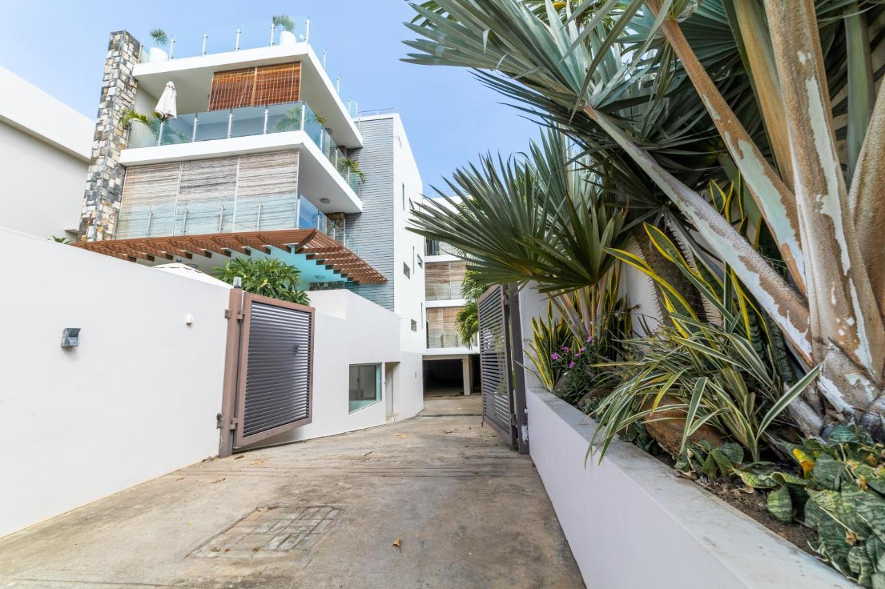 Beachcove Pereybere Beach Exterior photo