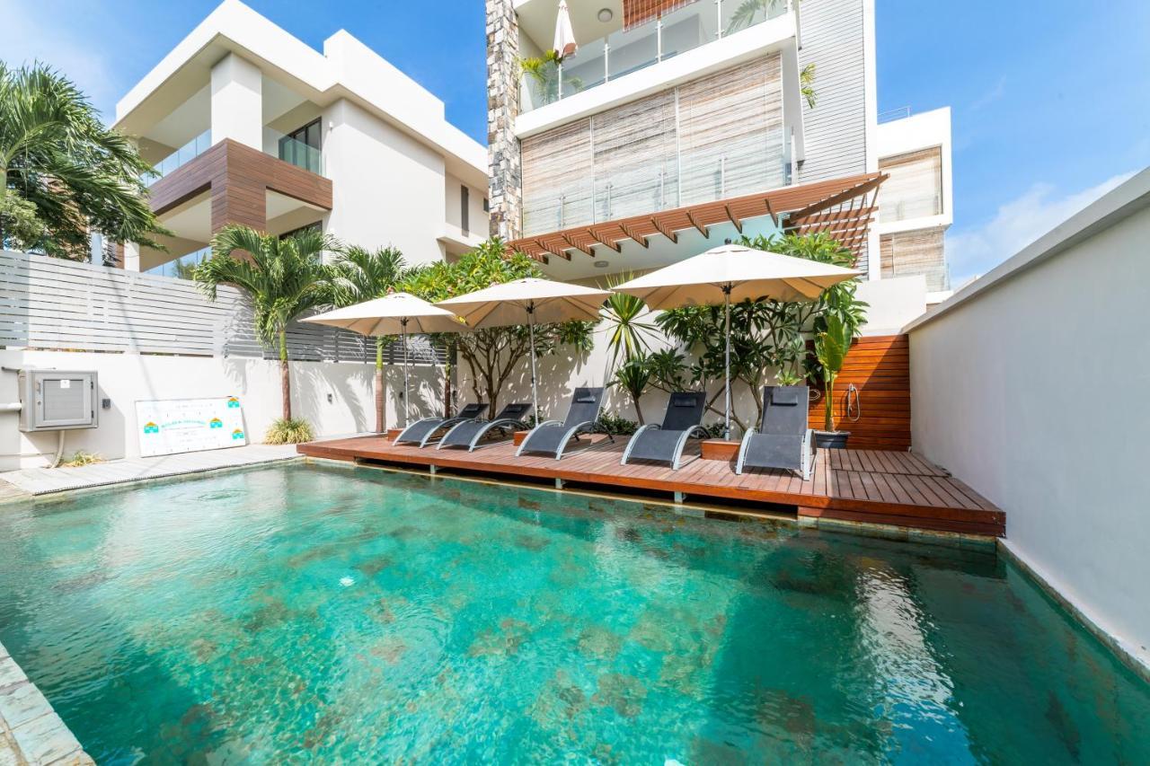 Beachcove Pereybere Beach Exterior photo