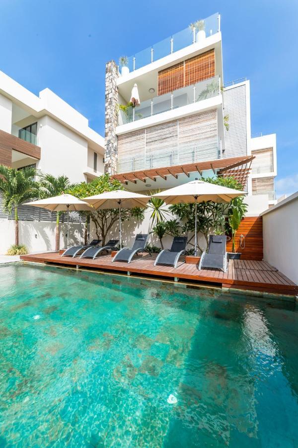Beachcove Pereybere Beach Exterior photo