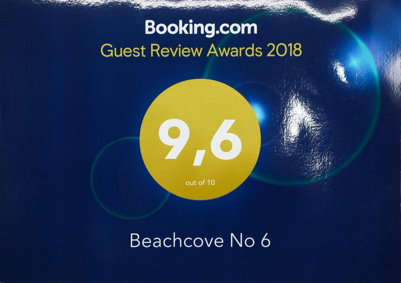Beachcove Pereybere Beach Exterior photo